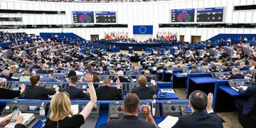 Ψήφισμα-κόλαφος για την Τουρκία από το Ευρωκοινοβούλιο – Αναφορά και στο δικαίωμα της Ελλάδας να επεκτείνει τα χωρικά της ύδατα στα 12 ν.μ.