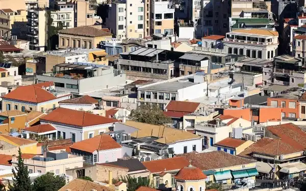 Ψηφίζεται σήμερα στη Βουλή η νέα ρύθμιση του νόμου Κατσέλη – Ανακούφιση για 100 χιλιάδες δανειολήπτες