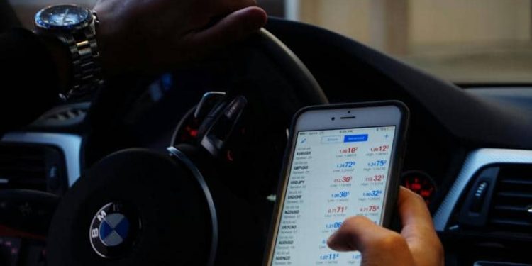 Νέα απάτη μέσω SMS: Προσοχή σε παραπλανητικά μηνύματα για τροχαίες κλήσεις