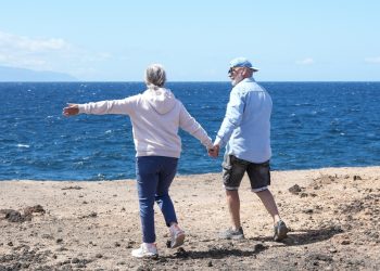 Η κατάλληλη ώρα για περπάτημα αν θέλετε να μειώσετε την πίεση
